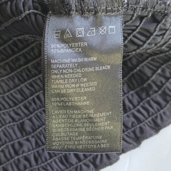 Elegant Black Off-Shoulder Smocked Sweater - Picture 8 of 9